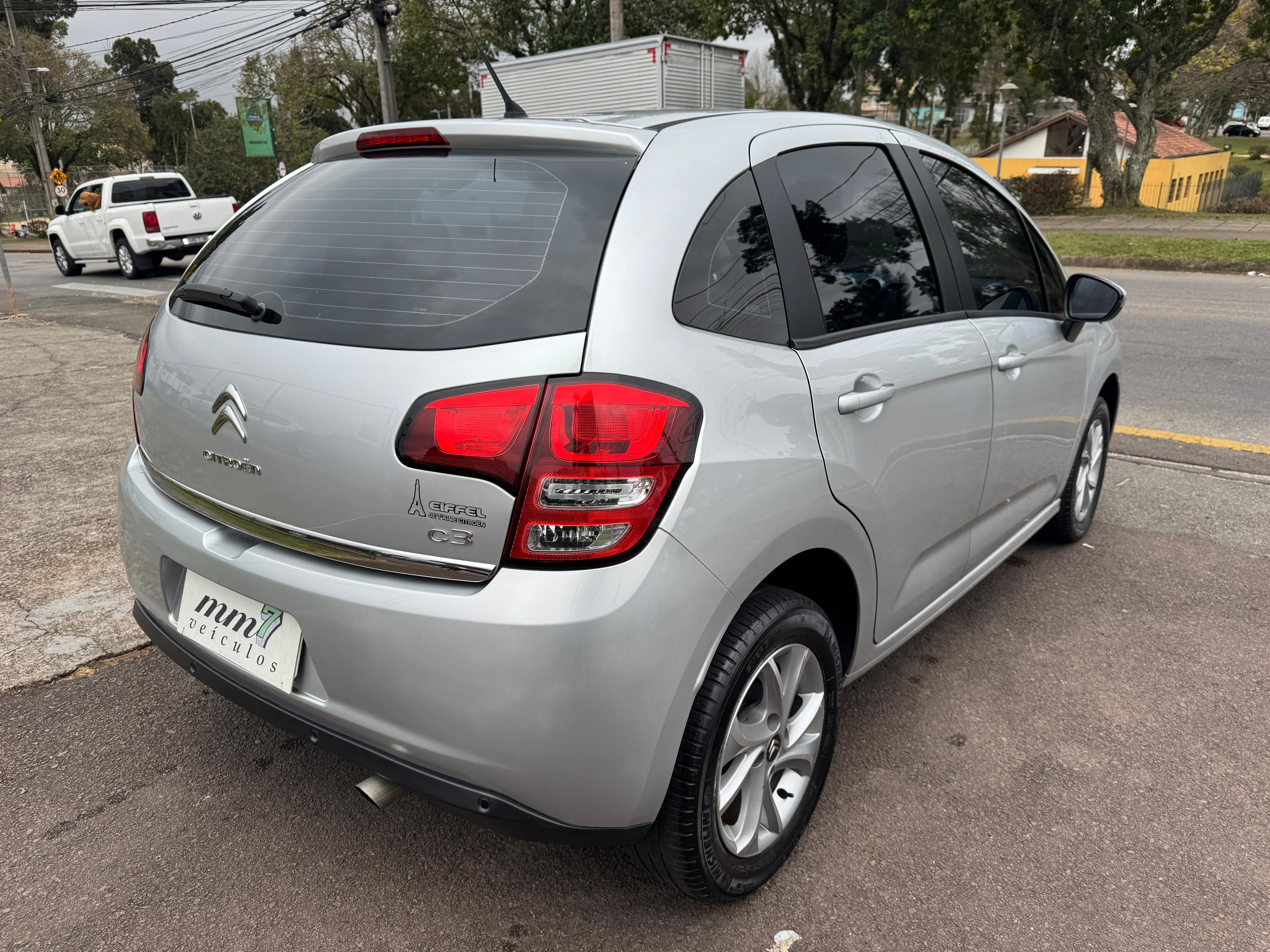 imagem-https://www.socarrao.com.br/sc-vehicle-images-prod/46907/1769988934660-6827982OR_1754418964_58_230.jpg