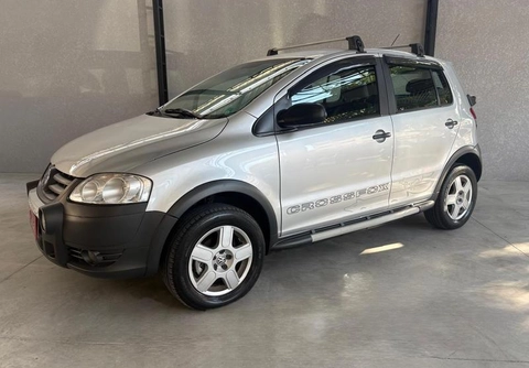 Volkswagen Crossfox 2009 Prata — foto 1 de 3