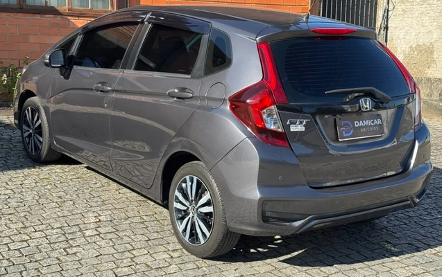 imagem-https://www.socarrao.com.br/sc-vehicle-images-prod/47197/1789731772976-V2hhdHNBcHAgSW1hZ2UgMjAyNi0wOS0xNiBhdCAxMS4xOC4wMS5qcGVn.jpeg