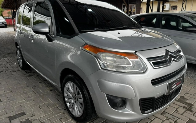 imagem-https://www.socarrao.com.br/sc-vehicle-images-prod/47247/1784124537180-99f44715-28ce-44b1-9d59-8d61482f0f69.jpg