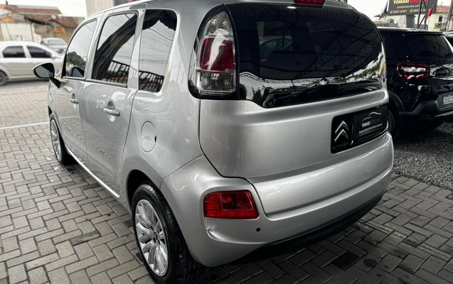 imagem-https://www.socarrao.com.br/sc-vehicle-images-prod/47247/1784124537187-44b4e264-8f1c-40fb-8156-72f0f7bebac5.jpg
