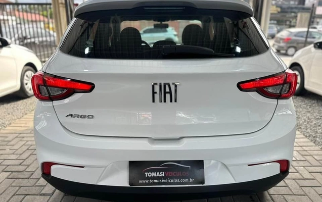 imagem-https://www.socarrao.com.br/sc-vehicle-images-prod/47293/1784124558685-85534dc7-1707-49c7-9cb9-565670dee01d.jpg