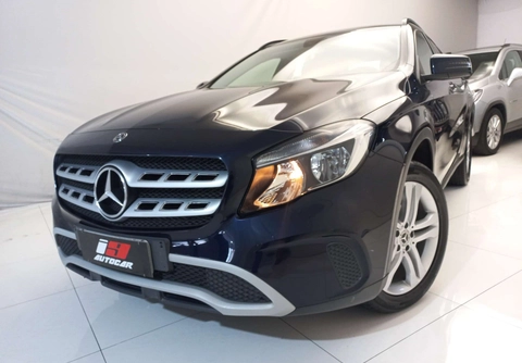 Mercedes-Benz GLA 200 2019 Azul — foto 1 de 3