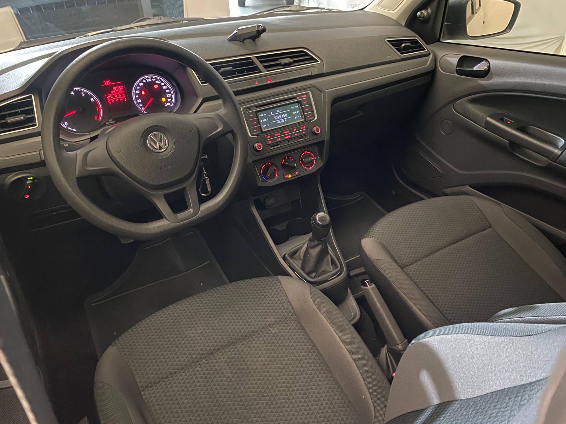 imagem-https://www.socarrao.com.br/sc-vehicle-images-prod/47318/1769988945811-5446811OR_1700691210_22_910.jpg
