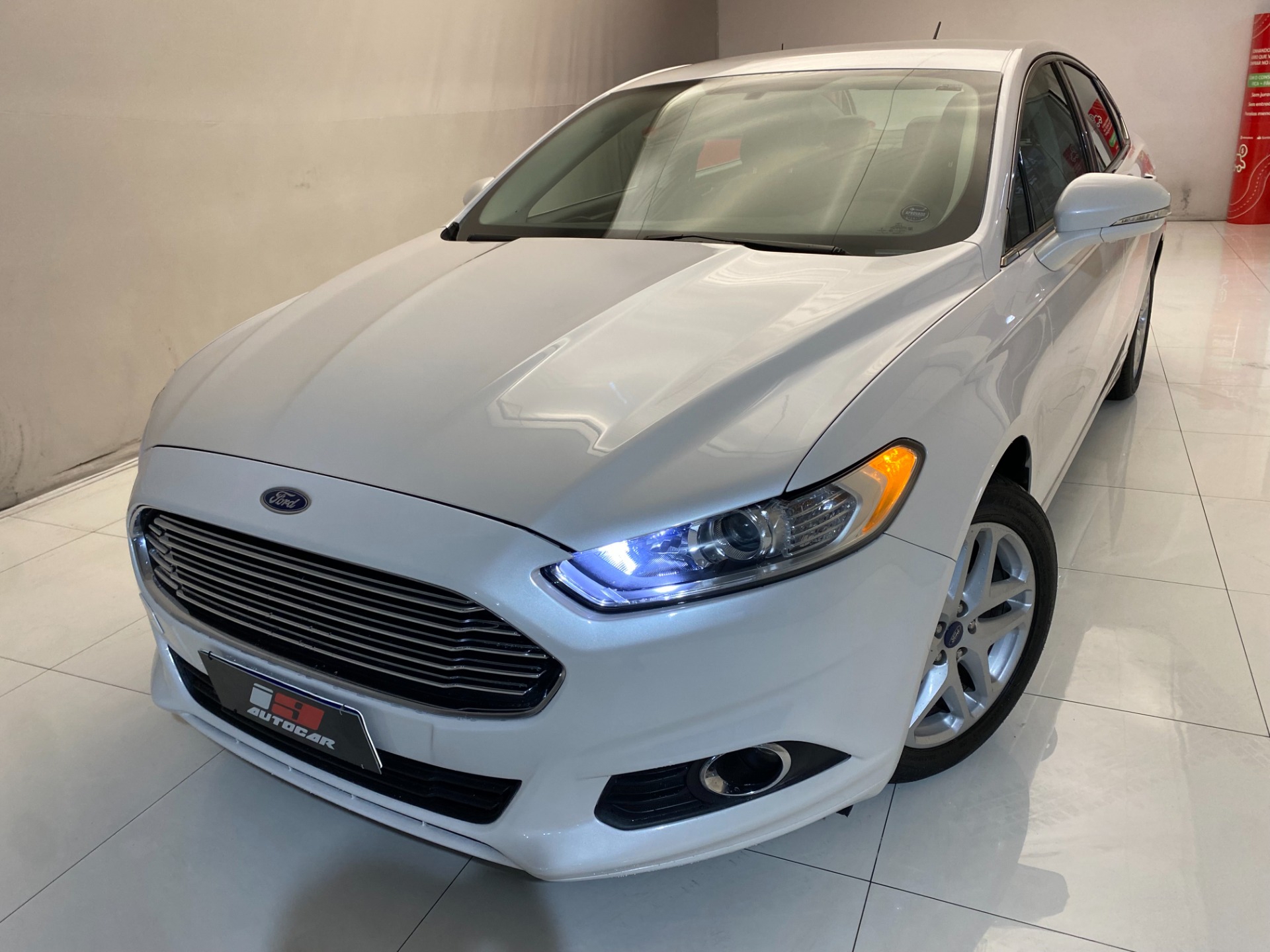 Ford Fusion 2.5L I-VCT Flex Aut. 2016 Branco — foto 1 de 3