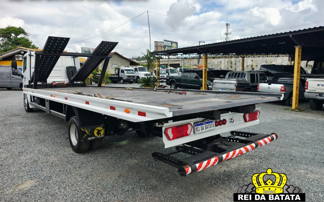 imagem-https://www.socarrao.com.br/sc-vehicle-images-prod/47349/1776252349017-NS5qcGc.jpg