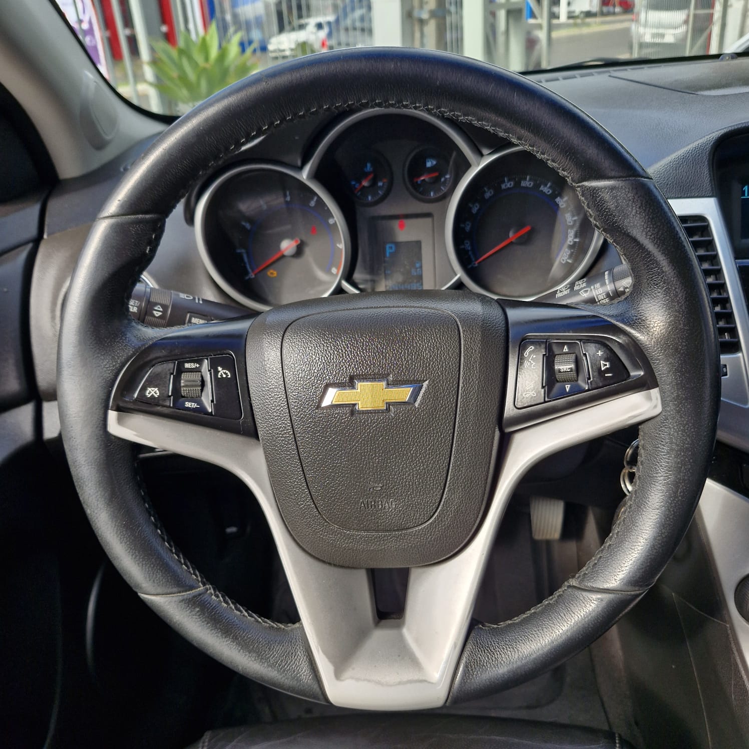 imagem-https://www.socarrao.com.br/sc-vehicle-images-prod/47845/1769988950594-6580995OR_1743797068_61_700.jpg