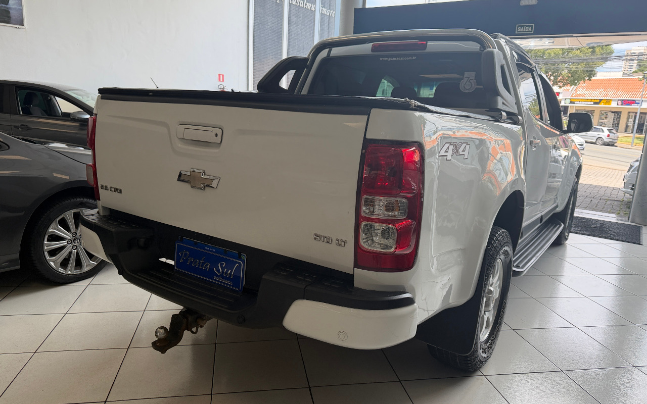imagem-https://www.socarrao.com.br/sc-vehicle-images-prod/47996/1772907715535-MjAyNjAzMDZfMTQzNDUyMjYxX2lPUy5qcGc.jpg