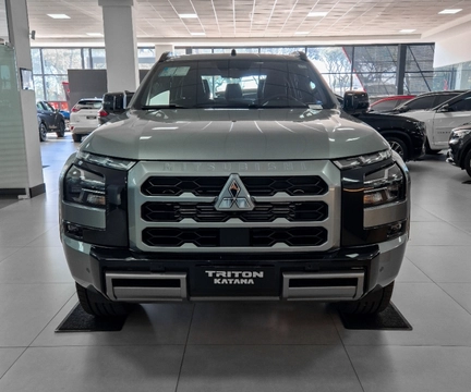 Mitsubishi Triton 2027 Preto — foto 1 de 3