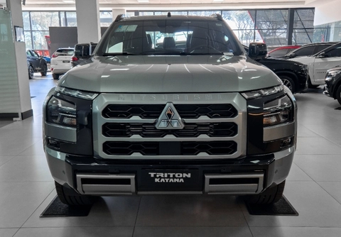 Mitsubishi Triton 2027 Preto — foto 1 de 3