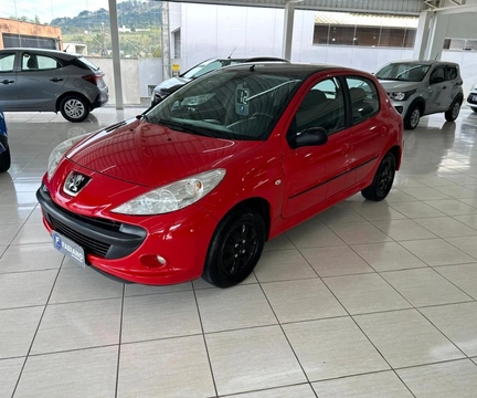 Peugeot 207 2012 Vermelho — foto 1 de 3