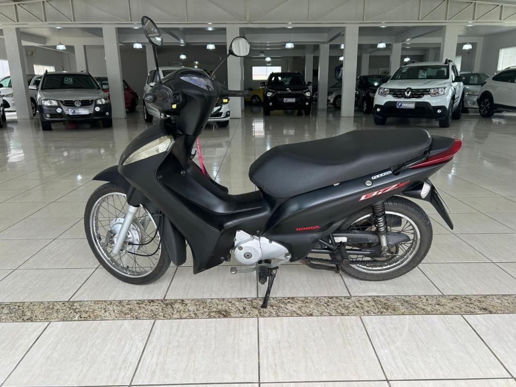 imagem-https://www.socarrao.com.br/sc-vehicle-images-prod/48320/1769988965477-6141785OR_1724937172_37_250.jpg