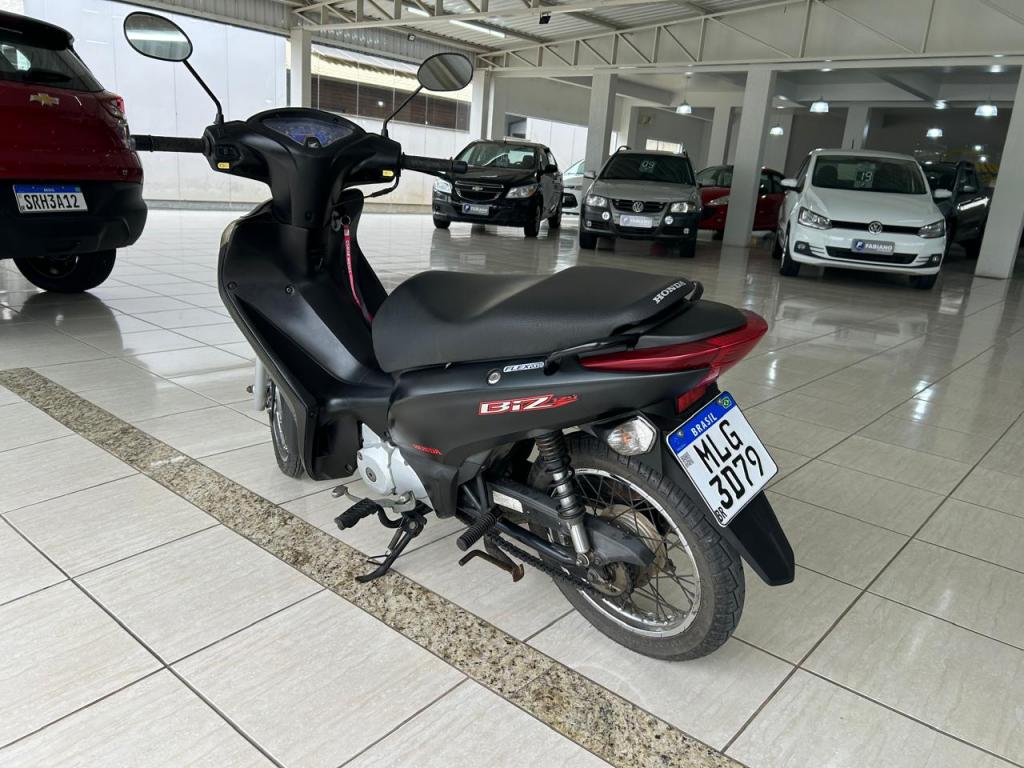 imagem-https://www.socarrao.com.br/sc-vehicle-images-prod/48320/1769988965477-6141785OR_1724937174_96_640.jpg