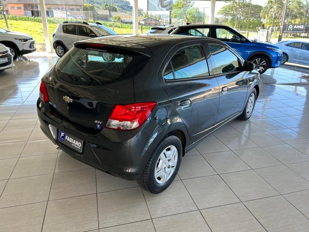 imagem-https://www.socarrao.com.br/sc-vehicle-images-prod/48327/1769988966836-6263810OR_1729684256_45_830.jpg