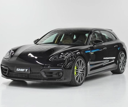 Porsche Panamera 2023 Preto — foto 1 de 3