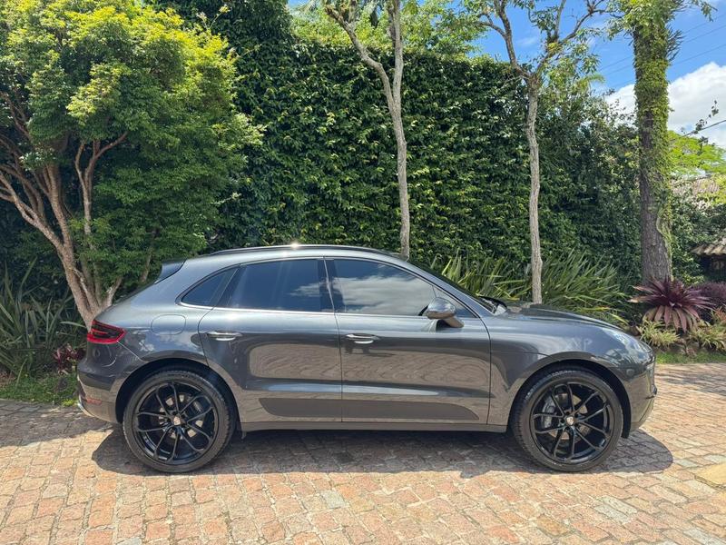Porsche Macan T 2.0 Turbo 2018 Cinza — foto 1 de 3