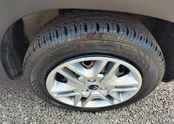 imagem-https://www.socarrao.com.br/sc-vehicle-images-prod/48733/1776168381249-renault-kwid-1.0-12v-sce-flex-zen-manual-wmimagem09562174966.jpg