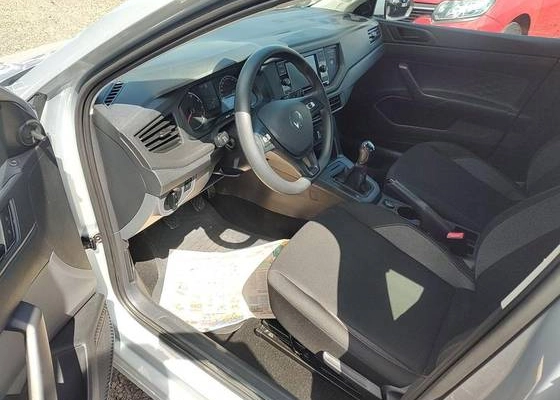 imagem-https://www.socarrao.com.br/sc-vehicle-images-prod/48742/1776167943727-volkswagen-polo-1.0-mpi-manual-wmimagem10002968653.jpg