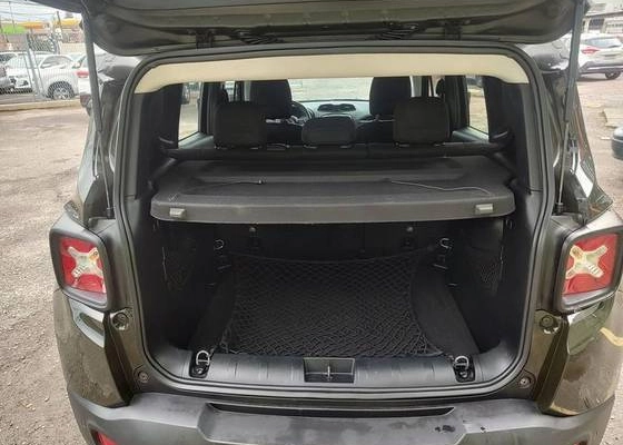 imagem-https://www.socarrao.com.br/sc-vehicle-images-prod/48746/1776167917428-jeep-renegade-1.8-16v-flex-4p-automatico-wmimagem16573561085.jpg