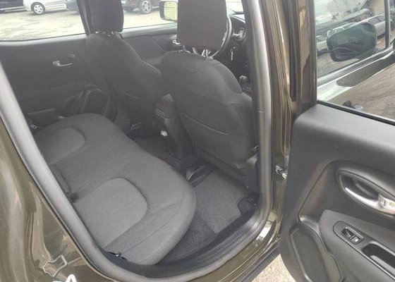 imagem-https://www.socarrao.com.br/sc-vehicle-images-prod/48746/1776167917430-jeep-renegade-1.8-16v-flex-4p-automatico-wmimagem16573675444.jpg