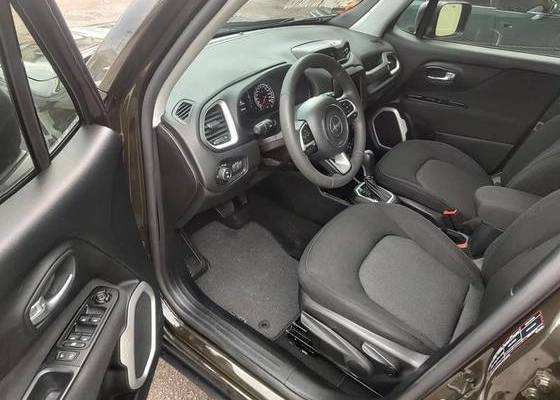 imagem-https://www.socarrao.com.br/sc-vehicle-images-prod/48746/1776167917433-jeep-renegade-1.8-16v-flex-4p-automatico-wmimagem16573849582.jpg