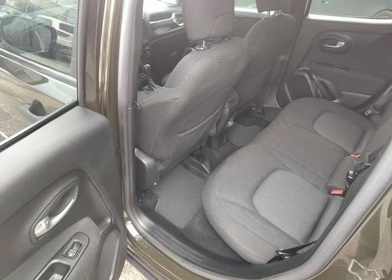 imagem-https://www.socarrao.com.br/sc-vehicle-images-prod/48746/1776167917434-jeep-renegade-1.8-16v-flex-4p-automatico-wmimagem1657391335.jpg