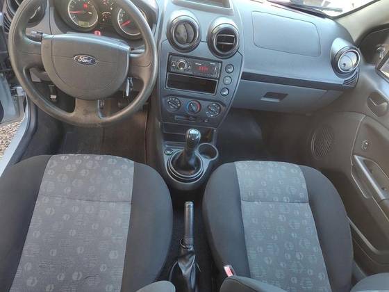 imagem-https://www.socarrao.com.br/sc-vehicle-images-prod/48759/1769988978833-6938977OR_1758740101_98_640.jpg