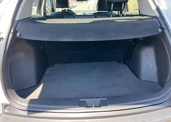 imagem-https://www.socarrao.com.br/sc-vehicle-images-prod/48771/1773402058589-honda-hrv-1.8-16v-flex-exl-4p-automatico-wmimagem15331556072.jpg