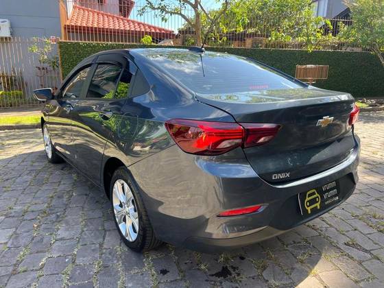 imagem-https://www.socarrao.com.br/sc-vehicle-images-prod/48778/1769988982358-7099405OR_1764606005_28_750.jpg