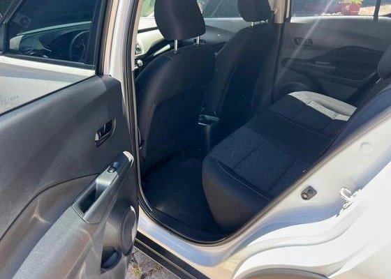 imagem-https://www.socarrao.com.br/sc-vehicle-images-prod/48779/1776167120026-nissan-kicks-1.6-16v-flexstart-sense-xtronic-wmimagem10113291178.jpg