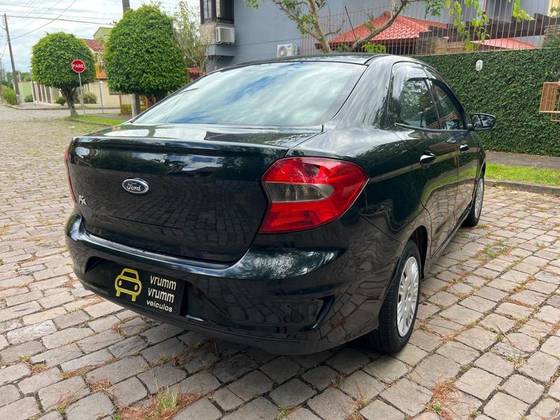 imagem-https://www.socarrao.com.br/sc-vehicle-images-prod/48789/1769988984381-7233458OR_1768831899_82_630.jpg