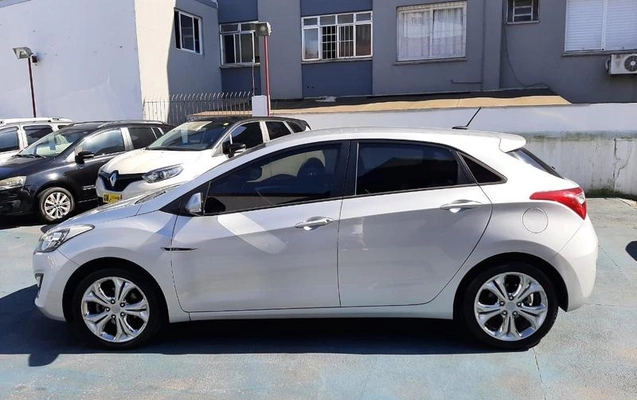 imagem-https://www.socarrao.com.br/sc-vehicle-images-prod/48843/1789648394639-6313410_1_B_b8161e15dc.jpeg