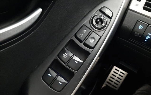 imagem-https://www.socarrao.com.br/sc-vehicle-images-prod/48843/1789648394661-6313410_18_B_dea461fec8.jpeg