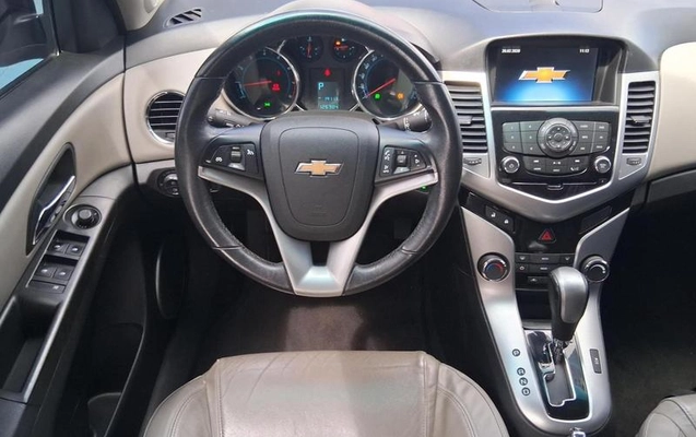 imagem-https://www.socarrao.com.br/sc-vehicle-images-prod/48846/1788982513216-6259232_13_B_534f1ab482.jpeg