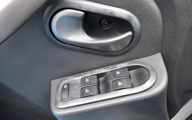 imagem-https://www.socarrao.com.br/sc-vehicle-images-prod/48854/1789402016283-6666669_13_B_4bdf329b26.jpeg
