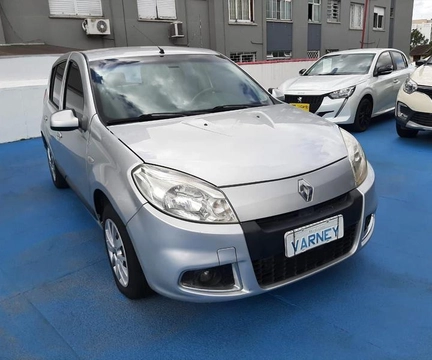 Renault Sandero 2012 Prata — foto 1 de 3