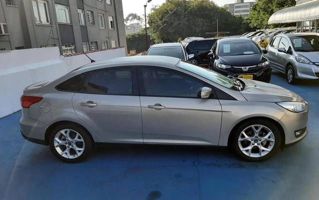 imagem-https://www.socarrao.com.br/sc-vehicle-images-prod/48858/1788982625077-6920082_3_B_bdaed26dba.jpeg