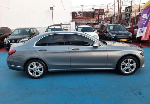 Mercedes-Benz C-180 2015 Prata — foto 1 de 3