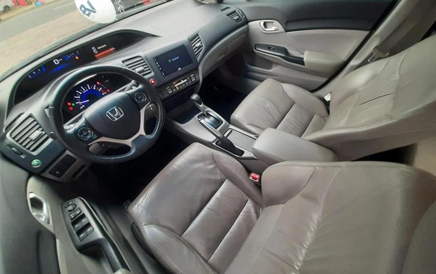 imagem-https://www.socarrao.com.br/sc-vehicle-images-prod/48867/1788982426478-7125505_11_B_5dc80060da.jpeg