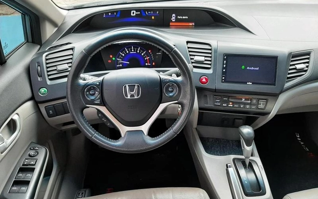 imagem-https://www.socarrao.com.br/sc-vehicle-images-prod/48867/1788982426480-7125505_13_B_bbf7ee22c5.jpeg