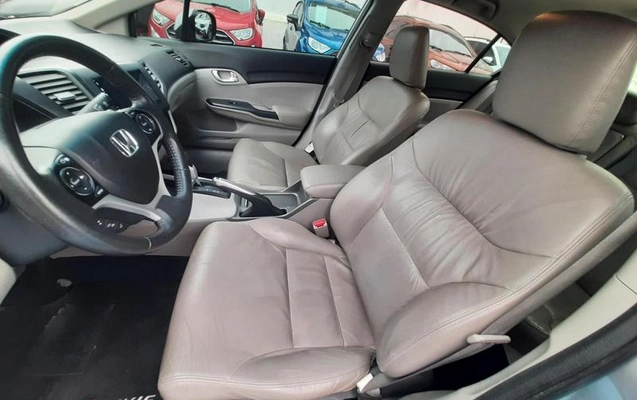 imagem-https://www.socarrao.com.br/sc-vehicle-images-prod/48867/1788982426482-7125505_14_B_46b5c482f0.jpeg