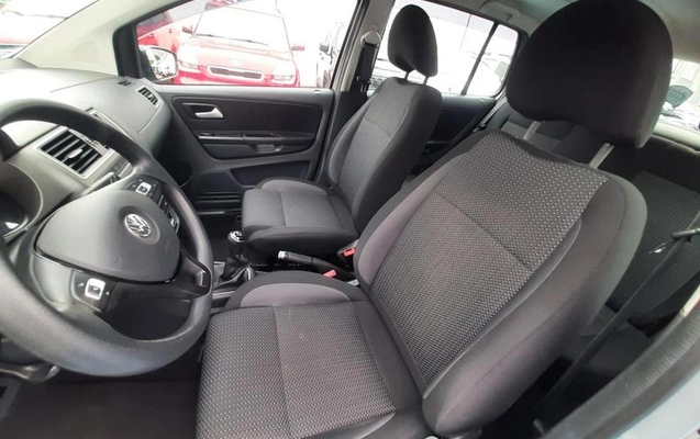 imagem-https://www.socarrao.com.br/sc-vehicle-images-prod/48879/1789402027454-7337331_14_B_220bdd0741.jpeg