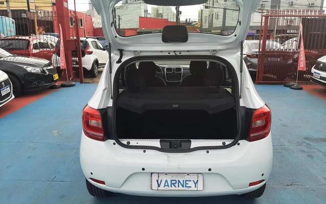 imagem-https://www.socarrao.com.br/sc-vehicle-images-prod/48884/1788983332523-7371965_8_B_350085fa1f.jpeg
