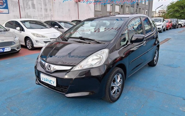 imagem-https://www.socarrao.com.br/sc-vehicle-images-prod/48886/1789402033680-7448733_1_B_609e5ebddb.jpeg