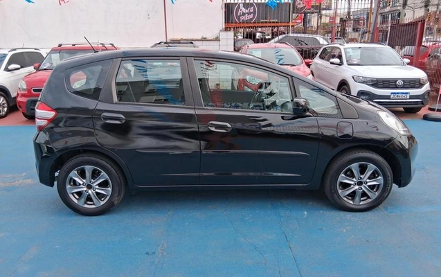 imagem-https://www.socarrao.com.br/sc-vehicle-images-prod/48886/1789402033682-7448733_4_B_4589d7d0cb.jpeg