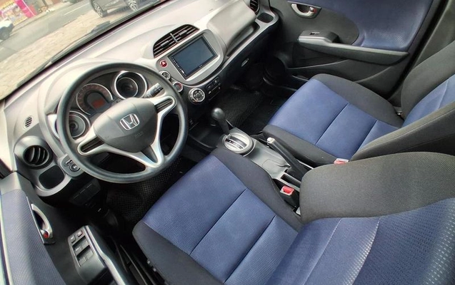 imagem-https://www.socarrao.com.br/sc-vehicle-images-prod/48886/1789402033703-7448733_12_B_ab2bf86847.jpeg