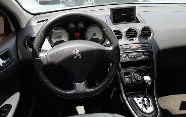 imagem-https://www.socarrao.com.br/sc-vehicle-images-prod/48898/1789583814063-7560896_16_B_e3230f0e0d.jpeg