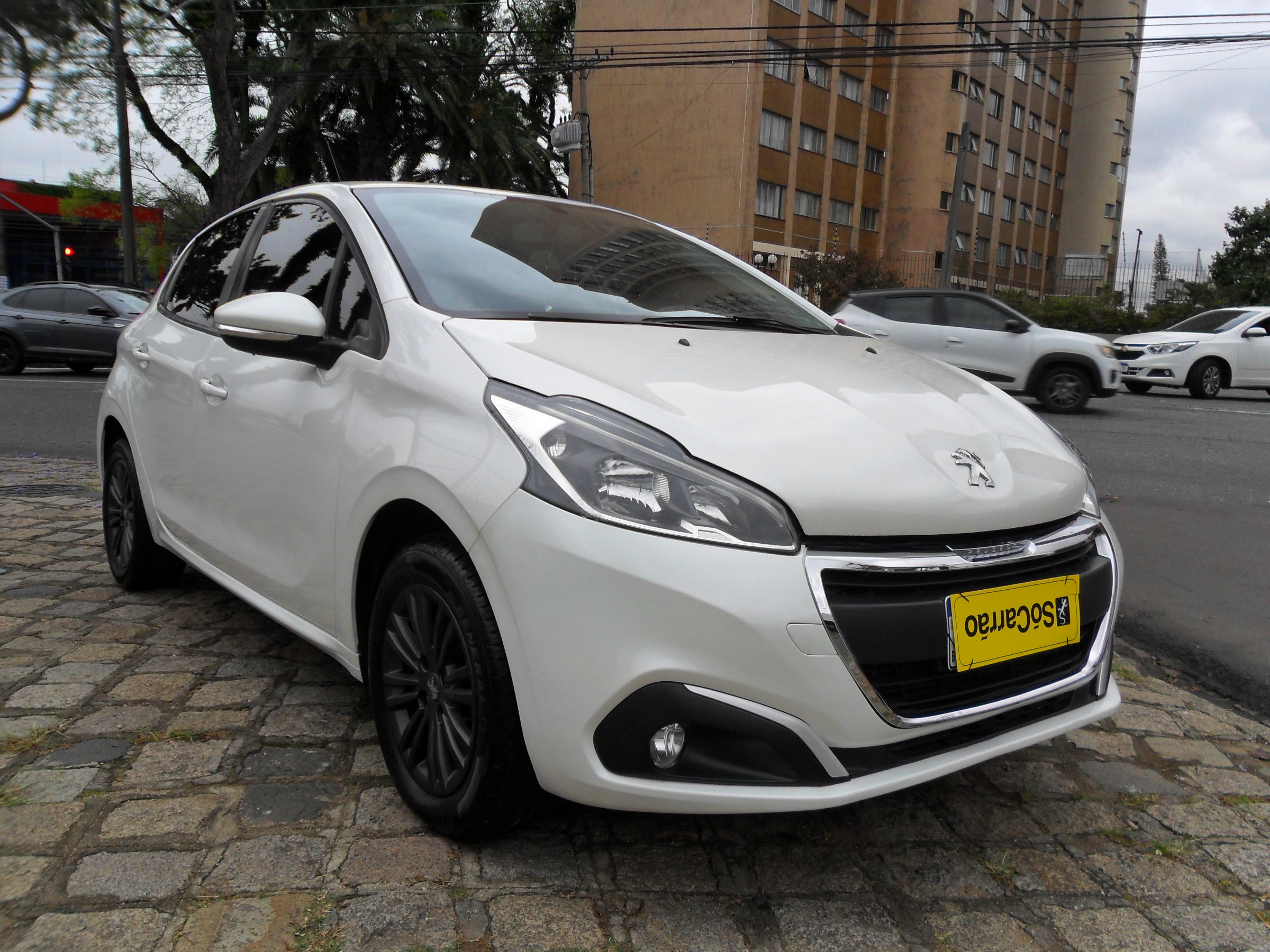 Peugeot 208 2019 Branco — foto 1 de 3