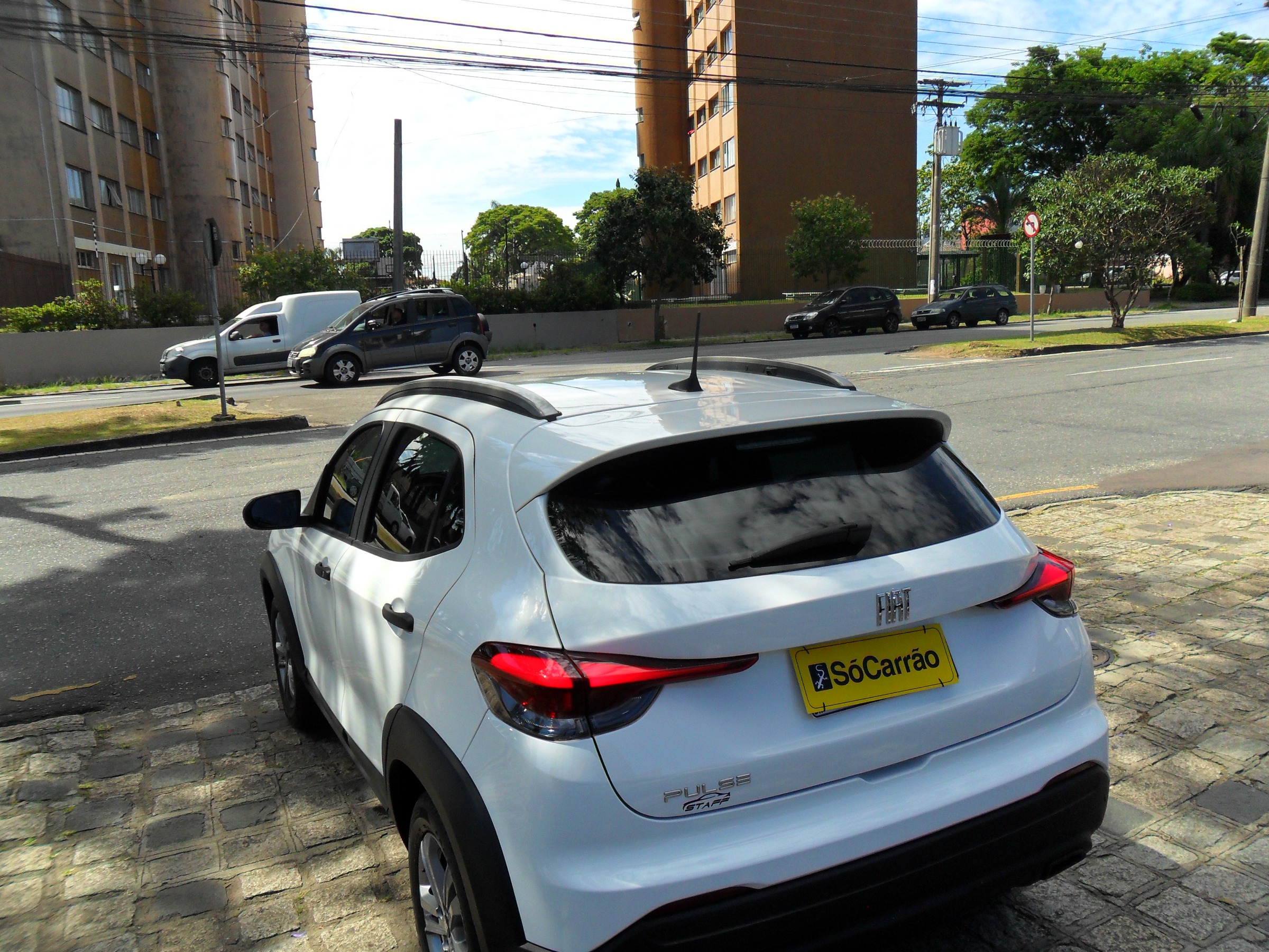 imagem-https://www.socarrao.com.br/sc-vehicle-images-prod/48967/1769988981297-7180453OR_1766411729_1_530.jpg
