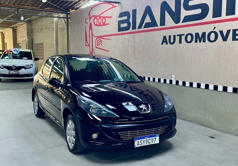 Peugeot 207 XR 1.4 Flex 8V 5p 2011 Preto — foto 1 de 3